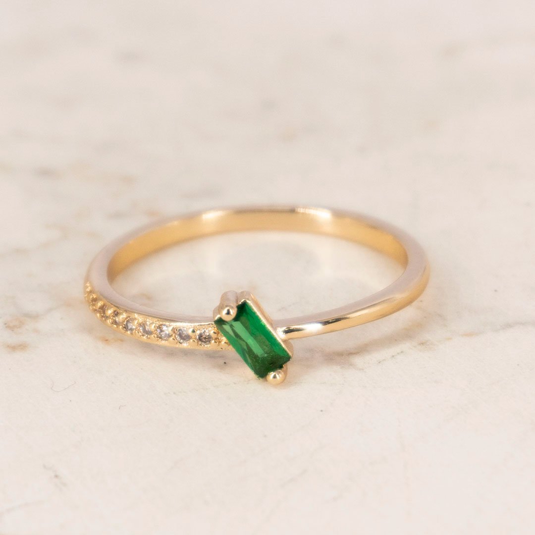 ANILLO ESMERALDA CRUZADO 1 LADO CIRCONES ANILLO ESMERALDA CRUZADO 1 LADO CIRCONES